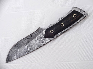 BC-204, Custom Handmade Full Tang Damascus Steel Bushcraft Knife- Stunning Easy Grip Handle